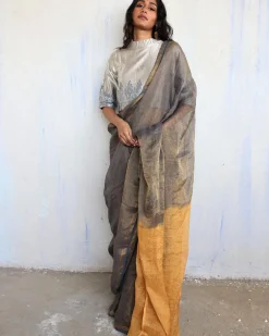 Vidhu Handwoven Linen Saree-Melting Moon