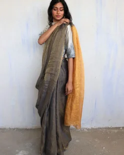 Vidhu Handwoven Linen Saree-Melting Moon