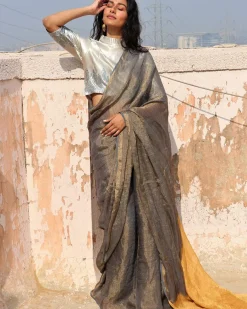 Vidhu Handwoven Linen Saree-Melting Moon