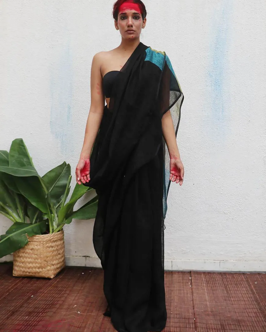Virupakshi Handwoven Linen Saree - Kaali