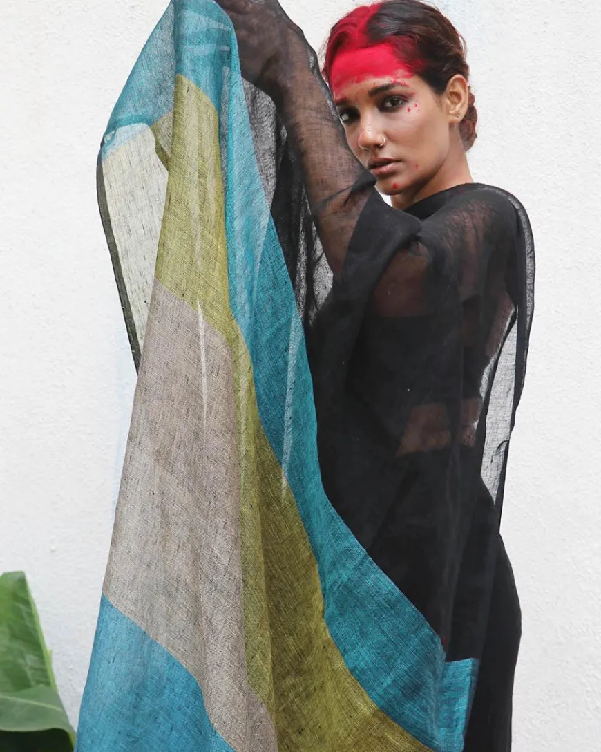 Virupakshi Handwoven Linen Saree - Kaali