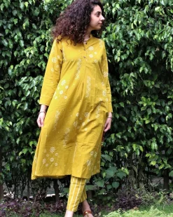 Yellow Block printed Kurti & Bottom (Set Of 2)