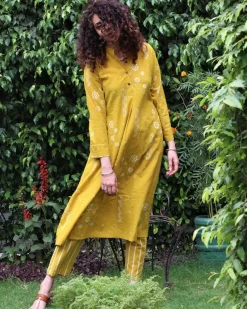 Yellow Block printed Kurti & Bottom (Set Of 2)